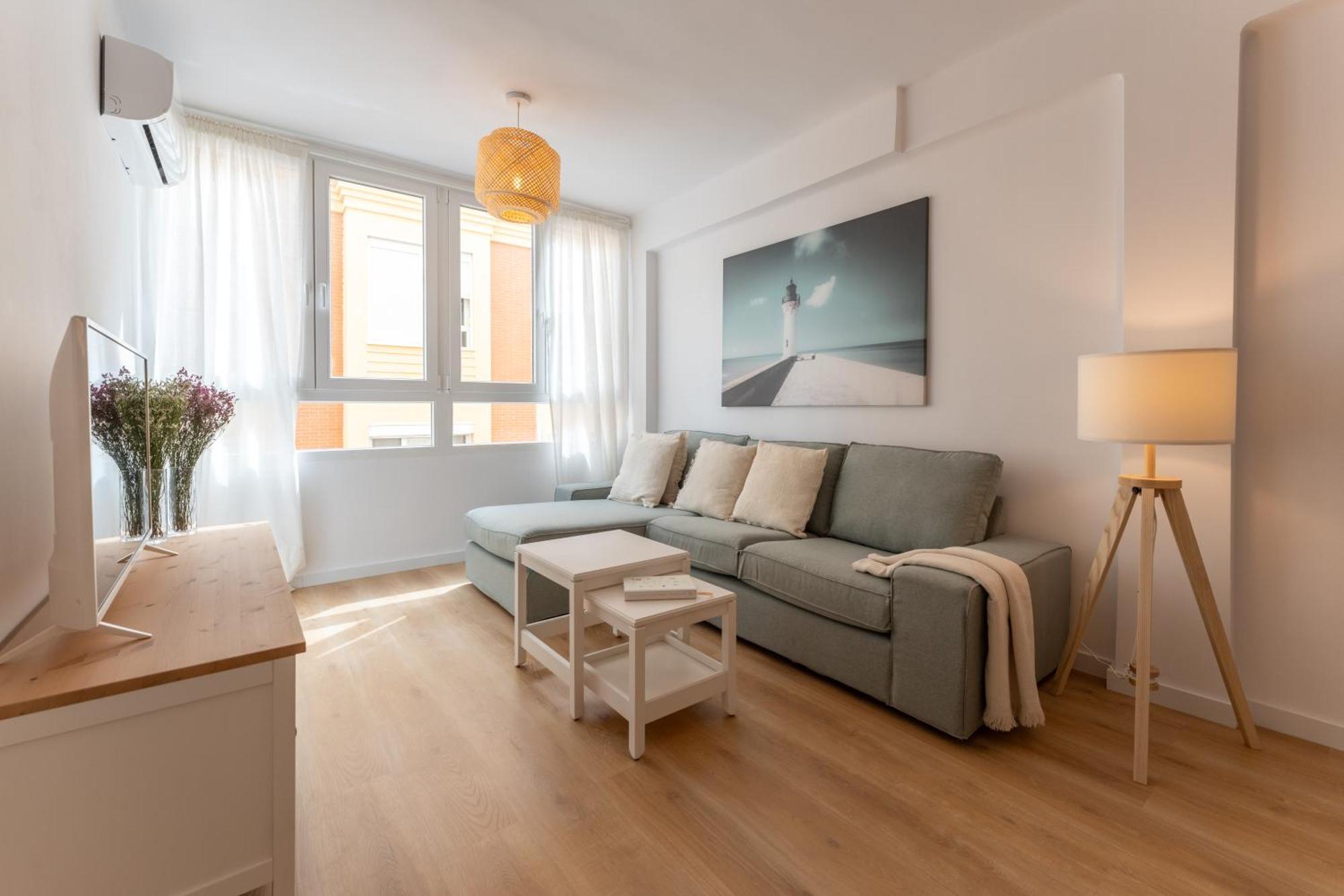 Malaga Lux Oasis - Modern 3Br, Fast Wifi, Smarttv Διαμέρισμα Εξωτερικό φωτογραφία